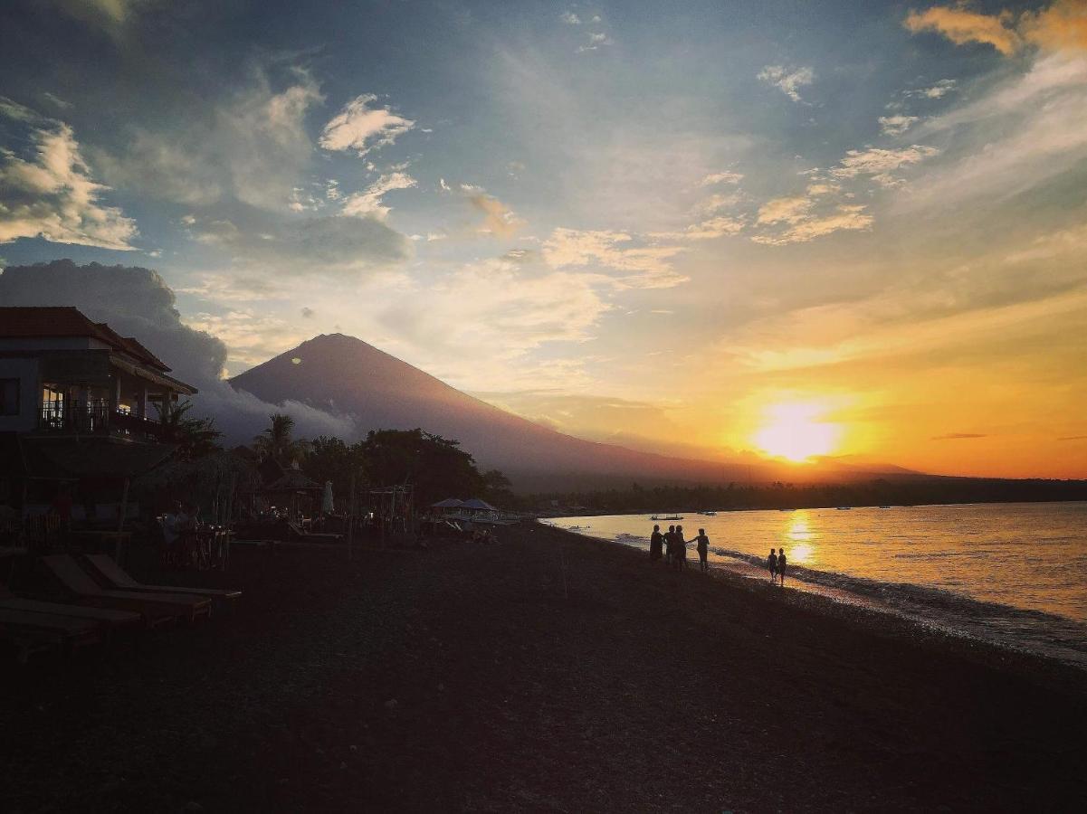 Black Sand Hostel Amed Exterior foto