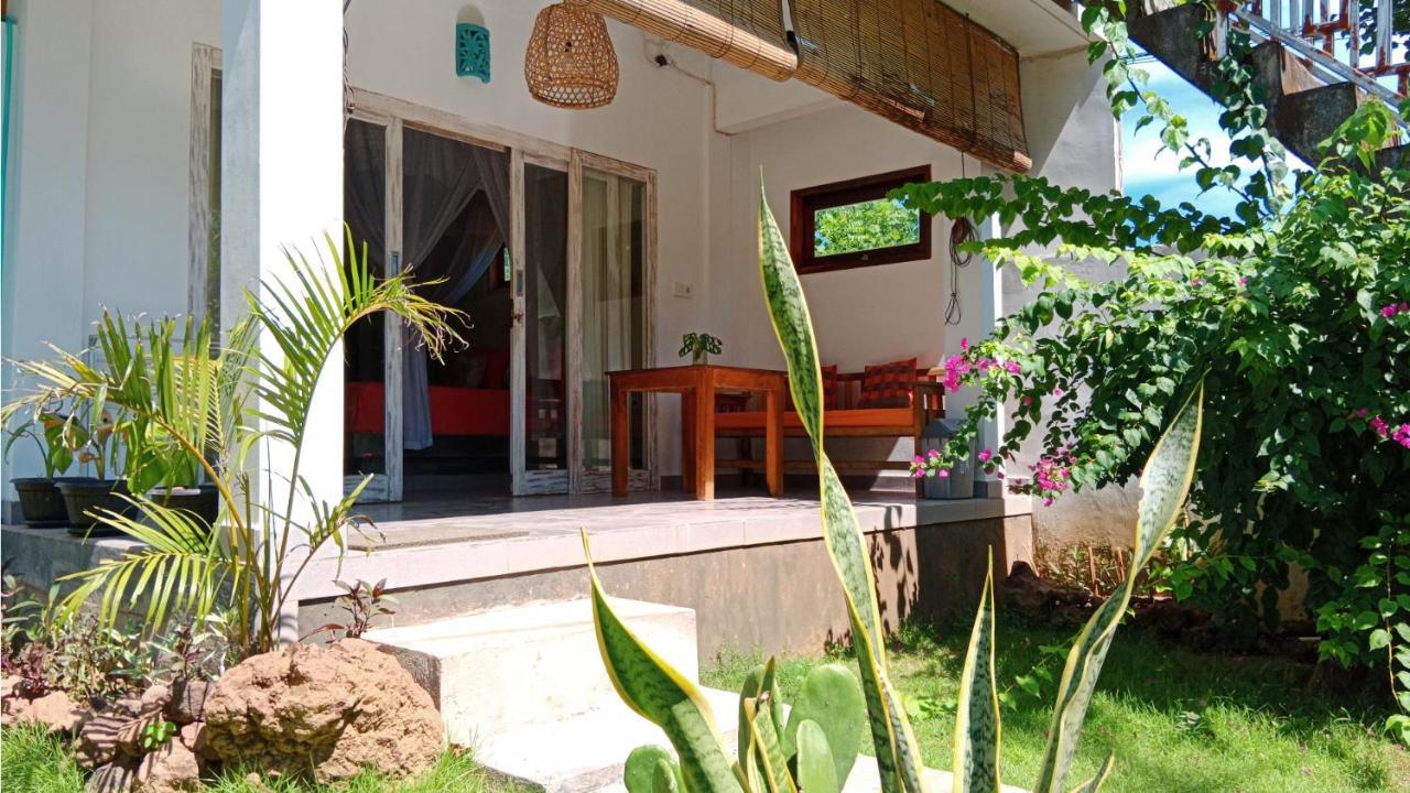 Black Sand Hostel Amed Exterior foto
