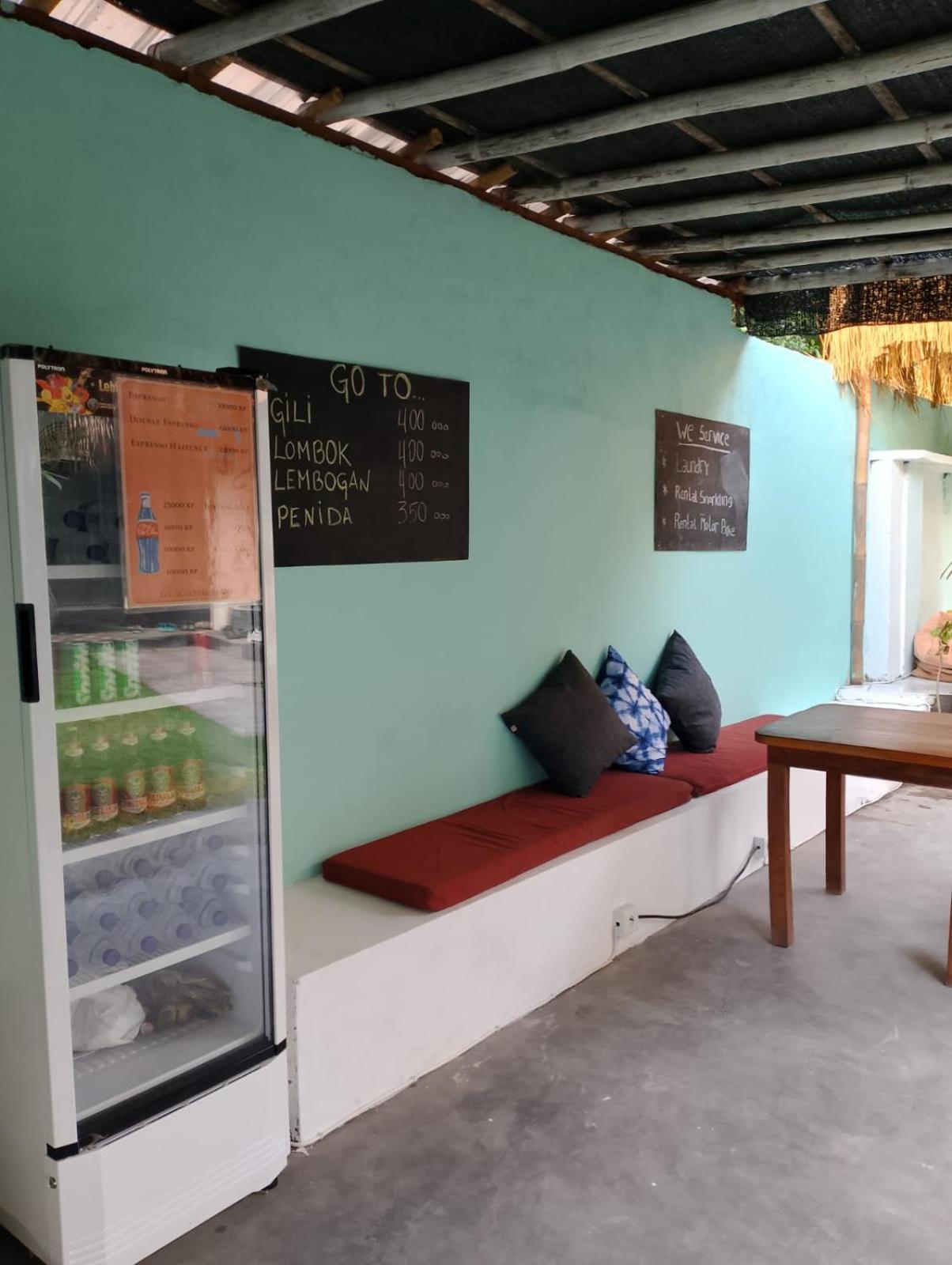 Black Sand Hostel Amed Exterior foto