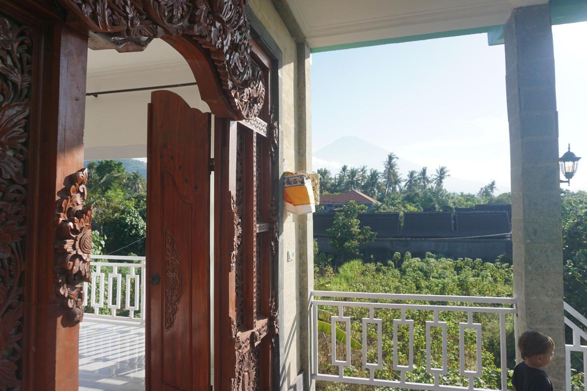 Black Sand Hostel Amed Exterior foto